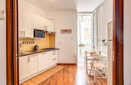 Roman Ghetto Apartment | BRAND NEW BRIGHT & CHARMING FLAT