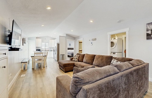 Garden City House | Brand new dog friendly home, with ATV access out the front door
