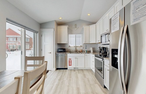 Garden City House | Brand new dog friendly home, with ATV access out the front door