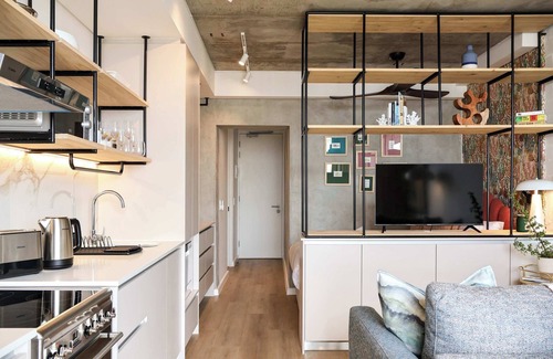 Three Anchor Bay Apartment | Brand New Elegant Studio, Sea Views, Aircon, Pool