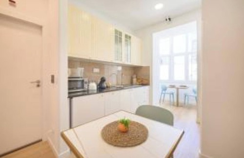 Alfama Apartment | Brand New - Entire Place - Anjos