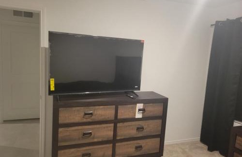 Dallas House | Brand New Home and Furniture