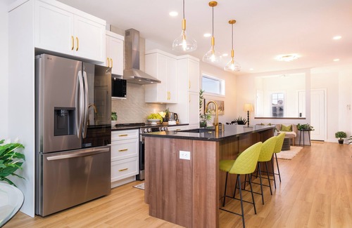 West St. Paul House | Brand New Home near Winnipeg minutes away from Canada Life Center