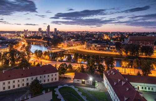 Business District Apartment | Brand New James Bond City Center