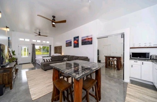 Keaau Apartment | BRAND NEW - Lave Suite - Large Studio Apartment