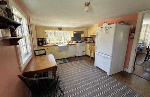 East Dennis House | BRAND NEW LISTING-4BD Home-Central A/C*, Outdoor Shower & Dog Friendly, .6 of Mile to Cold Storage, Sesuit, & Sea Street Beaches!