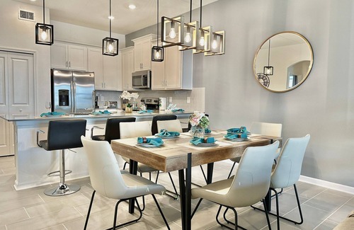 Downtown Condo | Brand New Luxury 2 Bedroom Condo (321)