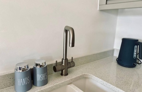 Southville Apartment | Brand New Luxury Beautiful Penthouse in Bristol