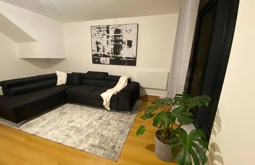 Southville Apartment | Brand New Luxury Beautiful Penthouse in Bristol