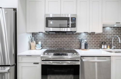 Copperstone Resort Apartment | Brand New Luxury Condo! Nature, Views & King Bed!