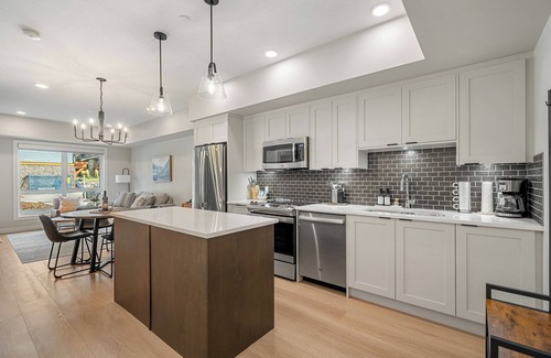 Copperstone Resort Apartment | Brand New Luxury Condo! Nature, Views & King Bed!