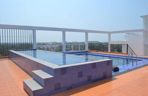 Negombo Condo | Brand New Luxury Condo In Negombo