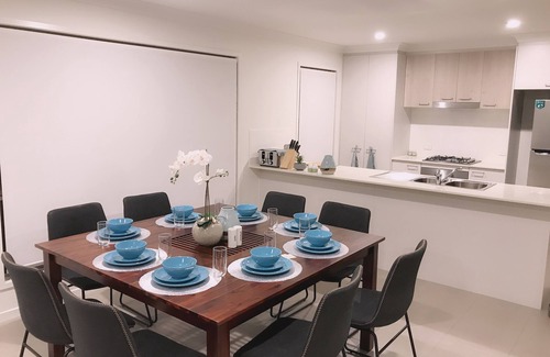 Dakabin House | Brand new luxury home at Dakabin close to shop and North Lakes