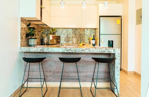 Kennedy Apartment | Brand new Manhattan style luxury apartment