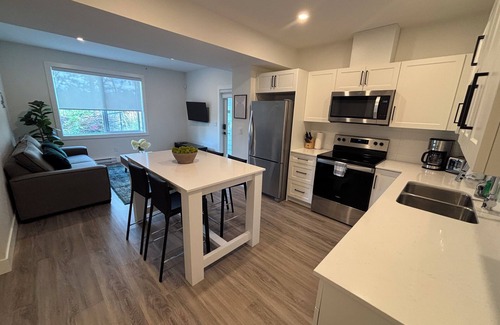 West Kelowna Estates House | Brand New Modern 2 Bedroom Walk out unit with Lakeview close to best of Kelowna!