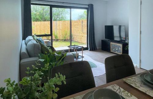 Henderson Apartment | Brand New Modern 2BR Townhouse