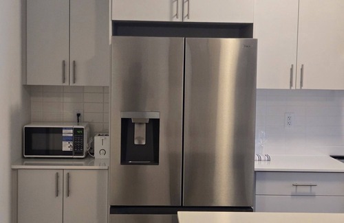 West Oak Trails House | Brand new Modern 4 Bedroom Home in prestigious Oakville community