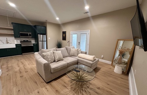 Red Oak Apartment | Brand new modern one bedroom
