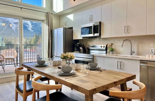 Harvie Heights House | Brand New - Mt Rundle Views 3 Bd Townhome