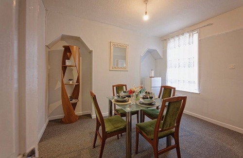 Everton House | Brand-New Oasis | 4 Beds | 5 Mins to Anfield!