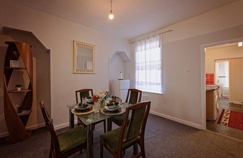 Everton House | Brand-New Oasis | 4 Beds | 5 Mins to Anfield!