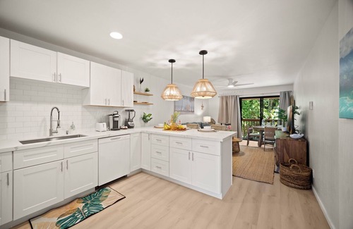 Nawiliwili Condo | BRAND NEW REMODELED 2/2 Family Getaway! Walk to Beach, AC & WiFi