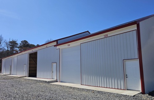 Albertville House | Brand New Shop Space, Man Cave, Storage, Business-the possibilities are endless!