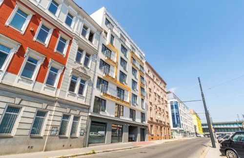 Palmovka Apartment | Brand new studio apartment #62 with free secure parking in the center