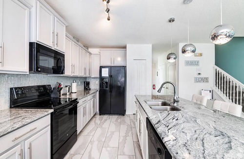 Cypress Pointe House | BRAND NEW TO RENTAL MARKET - STUNNING SOUTH FACING 4 BED/3.5 BATH HOME