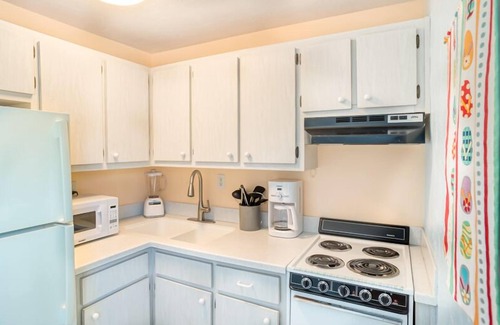 Sanibel Cottage | Brand New to the rental market !
