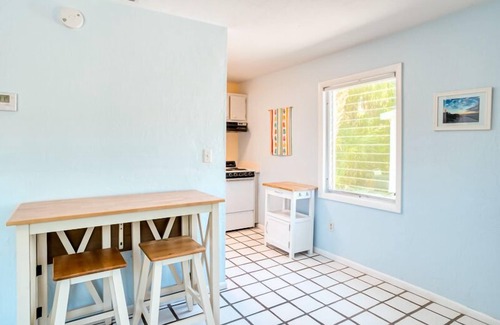 Sanibel Cottage | Brand New to the rental market !