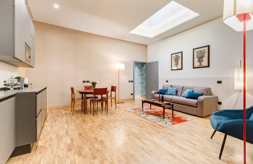 Rione III Colonna Apartment | BRAND NEW! TOWNHOUSE FRATTINA IN ROME