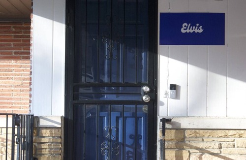 Whitehaven House | Brand new*Walk to Graceland*Sleeps 10*