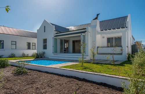 Trawal House | Brand New Modern Home situated within an Olive Farm