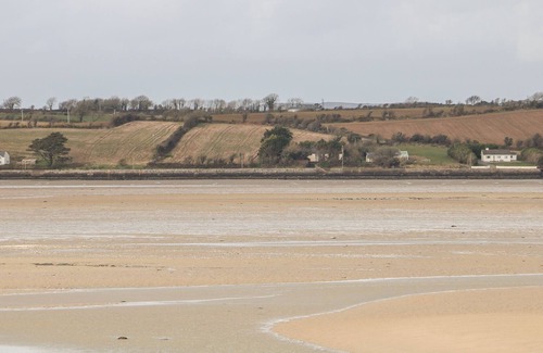Bannow House | BRANDANE COTTAGE, pet friendly in Wellingtonbridge, County Wexford