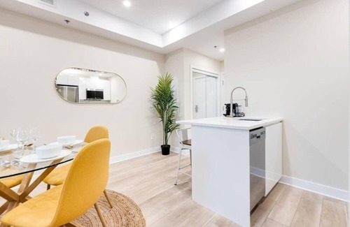Plateau Mont Royal Apartment | *BrandNew* 2BR+SofaBed w/Roof Top in MTL -32