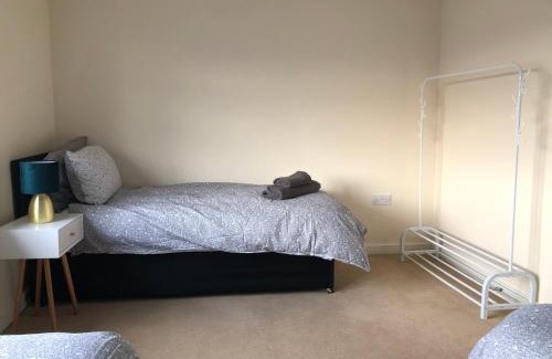 Wolverhampton House | Bray House - Perfect for Large Groups