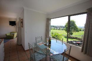 Whangamata Hotel | Breakers Motel