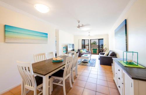 Yamba Apartment | Breakers Unit 1 3 - LJHooker Yamba