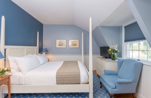 Kennebunkport Hotel | Breakwater Inn