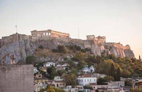 Plaka Apartment | Breathtaking Acropolis View at Syntagma