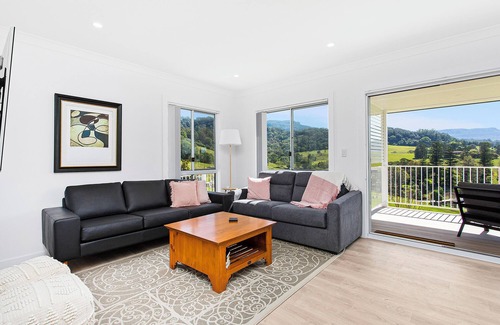 Broughton Village Cabin | Breathtaking Hilltop Cabin 2 - A Home Away From Home