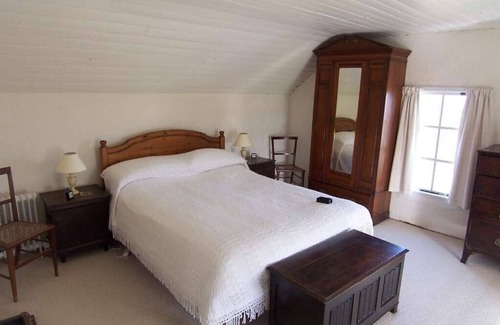 Arklow Other | Breathtaking cliff top farmhouse with deserted beach