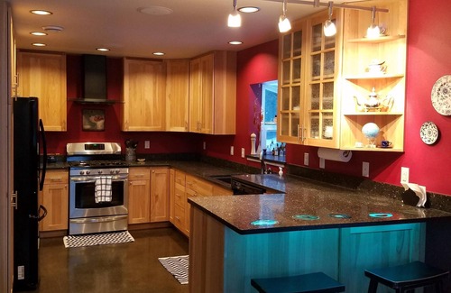 Palmer House | Breathtaking Mountain Views tucked away in private. Enjoy Alaskan adventures!