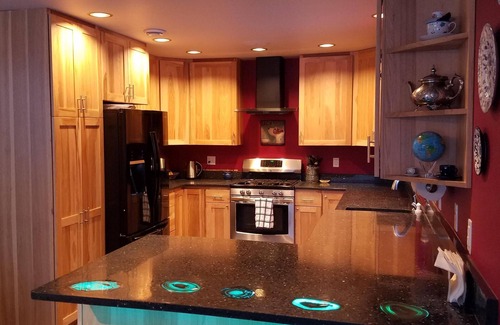 Palmer House | Breathtaking Mountain Views tucked away in private. Enjoy Alaskan adventures!