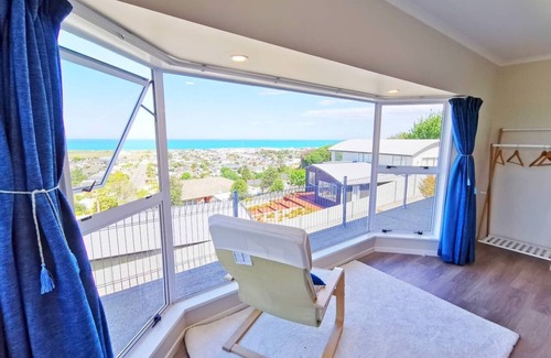 Oamaru Villa | Breathtaking sea view house
