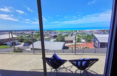 Oamaru Villa | Breathtaking sea view house