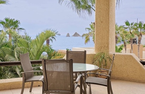 Cabo Bello Condo | Breathtaking Views of Ocean & Arch in Delightful 1 Bedroom Condo