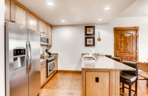 Four O'Clock Condo | Breckenridge CO | BlueSky Condos | 2 Bedroom