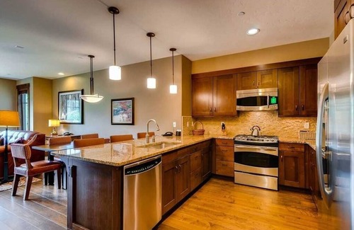 Peak 9 Condo | Breckenridge CO | Water House on Main Street | 2 Bedroom